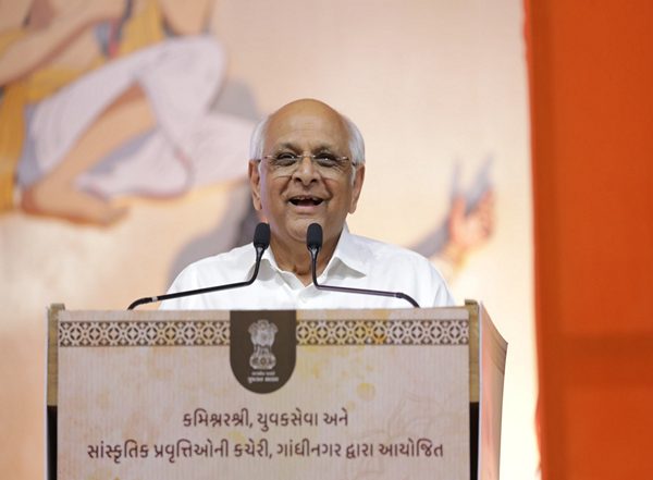 India News | Gujarat CM Allocates over 20,000 Standard 5 Students to Residential Schools, Awards Rs 16 Cr Scholarships to 30,000