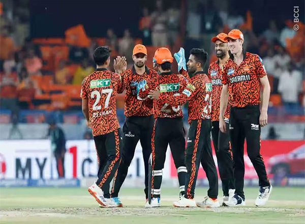 Sports News | Hyderabad's Spirited Bowling Performance Restricts DC Batting to 133/7 in 20 Overs