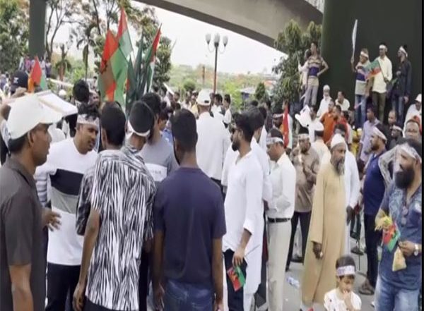 World News | Bangladesh Ex-PM Khaleda Zia Returns Home After Medical Treatment