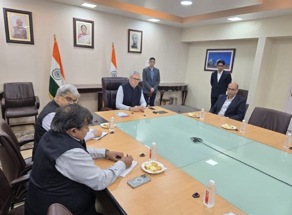 India News | Omar Abdullah Holds Meeting to Assess Security Measures