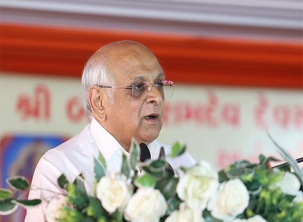 India News | Gujarat CM Hold Meeting with Officials to Review Necessary Foodstock and Supplies