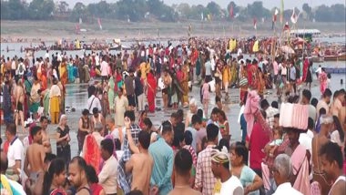 India News | Devotees Take Holy Dip at Sangam on Auspicious Vaishakh Purnima