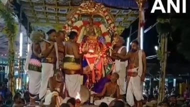 India News | Tamil Nadu: Devotees Throng Varadharaja Perumal Temple in Kanchipuram for Garuda Vahanam Procession