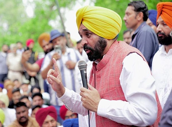 India News | Culprits Behind Spurious Liquor Deaths in Majitha Will Not Be Spared: Punjab CM
