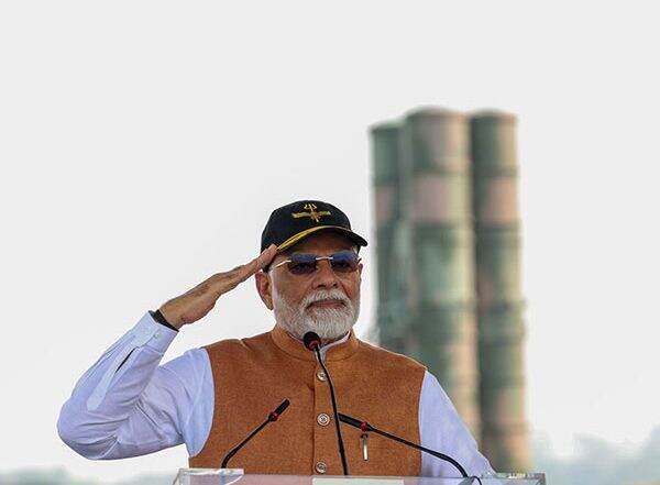 Pakistan Used Civilian Passenger Planes as Shield When India Struck Terrorist Camps During Operation Sindoor, Says PM Narendra Modi; Praises Indian Forces for Precision Strike (Watch Video)