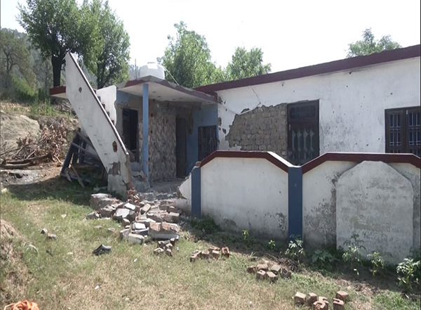 India News | J-K: Civilian Houses Damaged in Nowshera Due to Shelling by Pakistan, Locals Demand Compensation