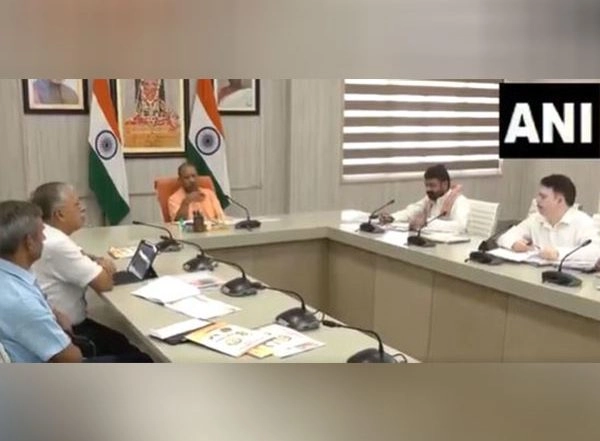 India News | UP CM Adityanath Directs Officials to Address Growing Concerns over Food Safety, Adulteration