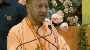India News | Uttar Pradesh CM Yogi Adityanath Expresses Condolences to Bereaved Family of Deceased in Balrampur Road Accident