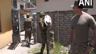 India News | J-K: Indian Army Provides Aid to LoC Residents in Poonch Affected by Pakistan Shelling