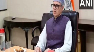 India News | J-K CM Omar Abdullah Meets Hoteliers, Assures Support to Tourism Sector