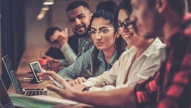 Business News | Paisabazaar Analysis Shows Young Indians Beginning Credit Journeys Early