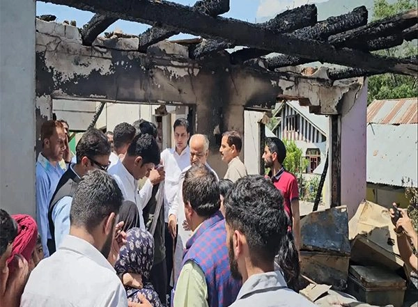 India News | BJP Leaders Visit Uri, Assess Damage from Cross-border Shelling, Promise Relief and Support