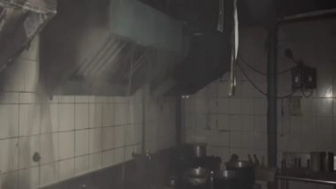 India News | UP: 30 People Evacuated After Fire Breaks out at Hotel in Lucknow