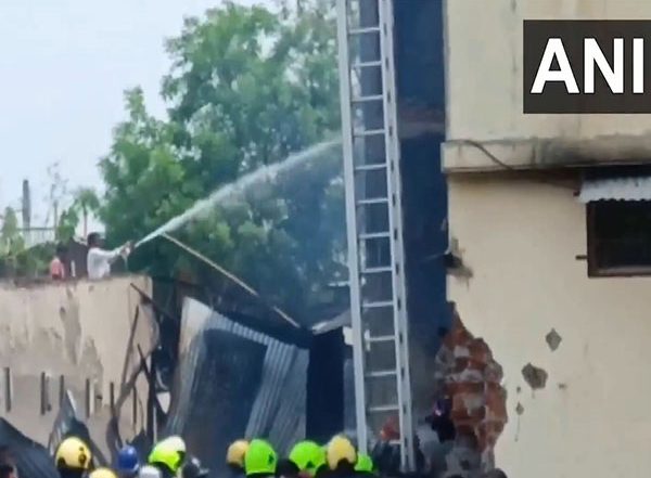 India News | Maharashtra: Fire Breaks out at Factory in Solapur
