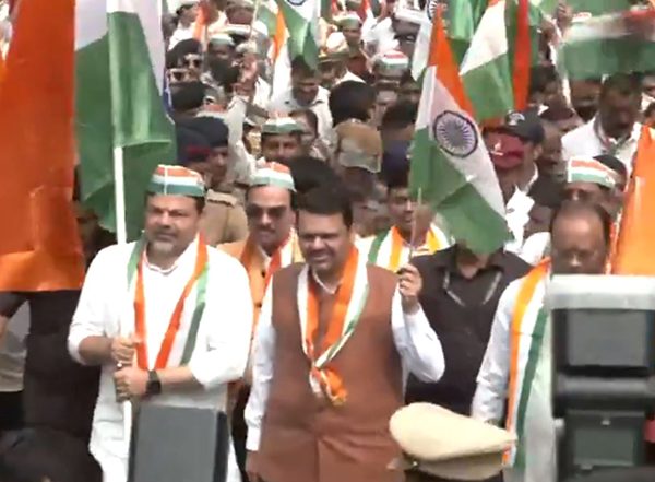 India News | Nagpur: Maharashtra CM Devendra Fadnavis Participates in Tiranga Yatra, Says Country Stands with PM Modi's Resolve
