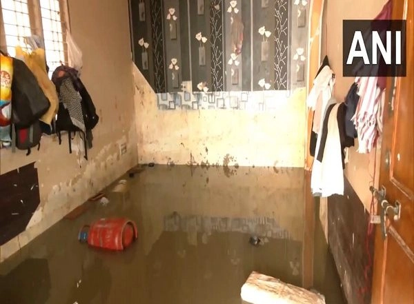 India News | Rain Lashes Several Parts of Bengaluru, Causes Severe Waterlogging