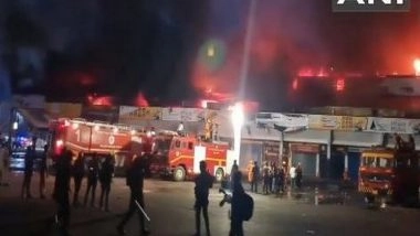 India News | Kerala: Fire Breaks out at Textile Market in Kozhikode