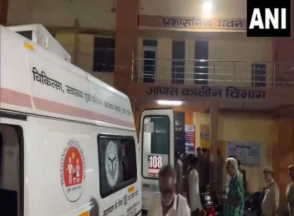 India News | Uttar Pradesh: 3 Killed, Several Injured After Bike-car Collision in Mainpuri