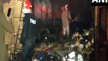 India News | Delhi: Fire Breaks out in Multiple Shops at Sarojini Nagar Market, No Casualties Reported