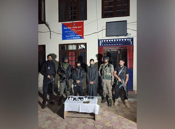 India News | J-K: Two Terrorist Associates Nabbed in Shopian Joint Operation, Arms Recovered