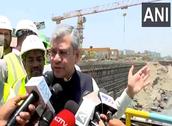 India News | Union Minister Ashwini Vaishnaw Shares Update on Bullet Train Project, Says 300 Km Viaduct Completed