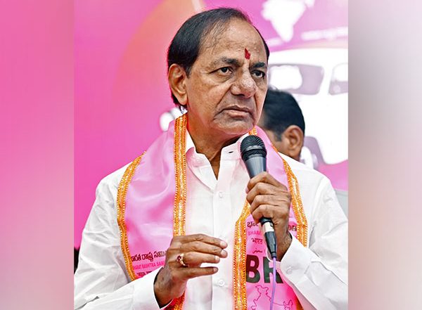 India News | Ghosh Commission Summons Former Telanganac CM KCR, Harish Rao, Etela Rajender over Kaleshwaram Project Probe