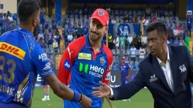 Sports News | Race to IPL Playoffs: DC Win Toss, Opt to Bowl Against MI; Axar Patel Misses out Due to Illness