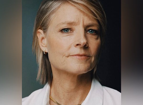 Entertainment News | Jodie Foster's 'Vie Privee' Receives 10-minute Ovation at Cannes