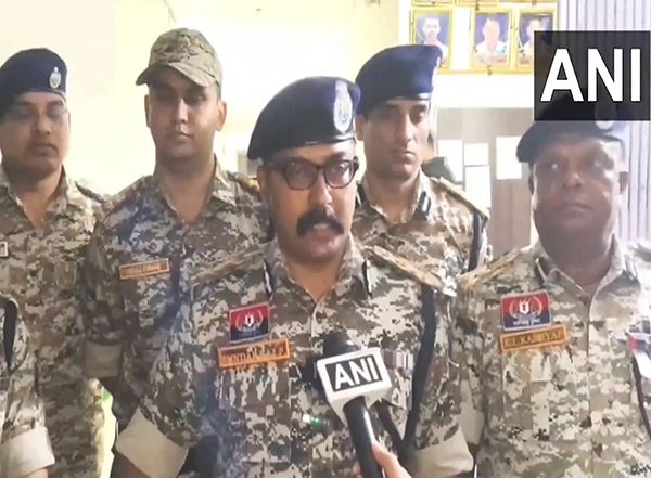 India News | AK-47 Rifles, SLR-INSAS Carbines Recovered: IG Bastar After 27 Naxals Including Top Leader Killed