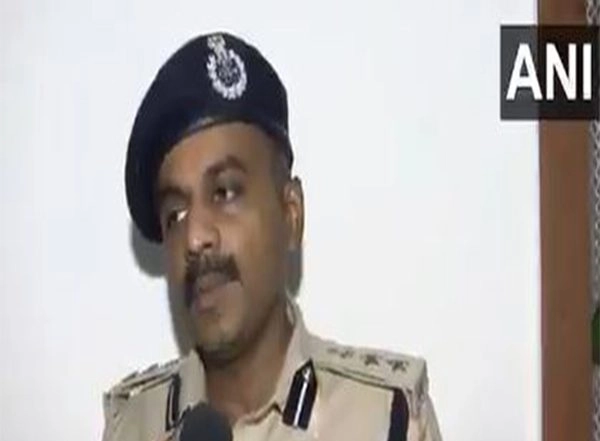 India News | 121 Illegal Bangladeshi Nationals Detained in Delhi; Deportation Process Underway