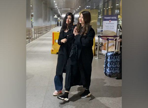 Entertainment News | Aishwarya Rai, Aaradhya Bachchan Twin in Black as They Arrive in Mumbai Post-Cannes