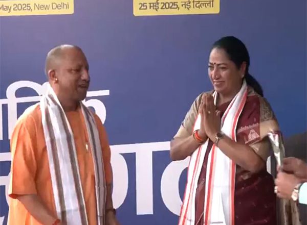 India News | Delhi: NDA CMs, Dy CMs Arrive for Alliance Meeting Chaired by PM Modi