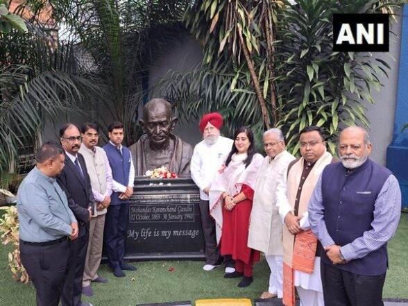 World News | All-party Delegation Led by Shiv Sena MP Shrikant Shinde Pays Tribute to Mahatma Gandhi in Congo