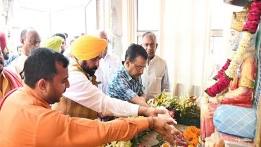 India News | Punjab: CM Mann, Kejriwal Offer Prayers at Kali Mata Temple in Patiala