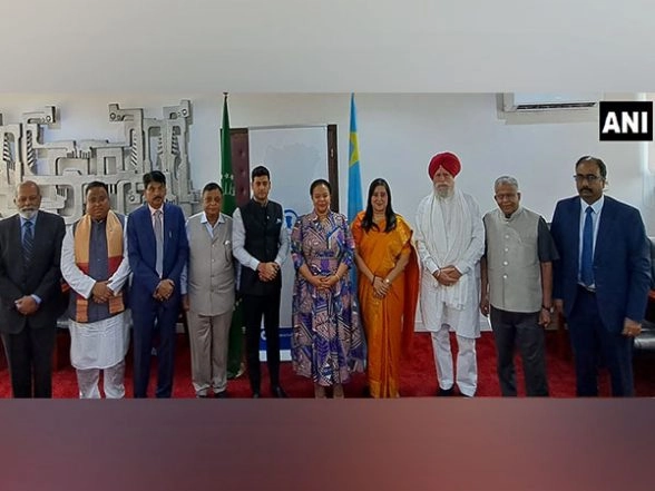 World News | Multi-party Delegation Meets Congo Foreign Affairs Minister to Convey India's Zero Tolerance Against Terrorism