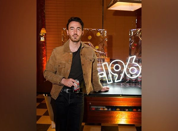 Entertainment News |  Kevin Jonas Opens Up About Seeing Therapist to Navigate 'jarring' Highs and Lows of His Career