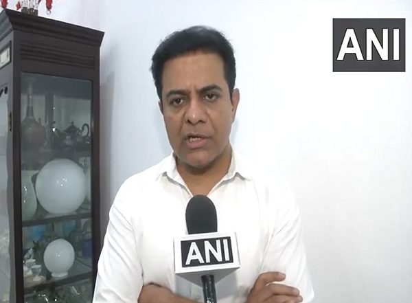 India News | Telangana Formula E Case: BRS' KT Rama Rao Calls ACB Notice 'Political Harassment', Vows to Cooperate After Foreign Tour