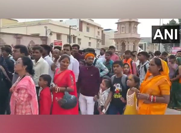 India News | Devotees Throng Ram Janmabhoomi Temple on 'Bada Mangal'