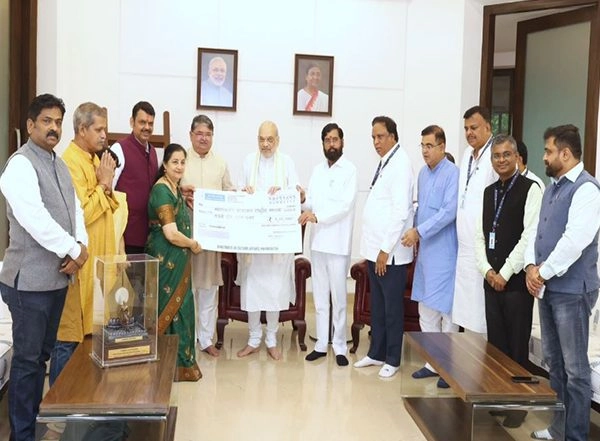 Entertainment News | Maharashtra: Amit Shah, CM Devendra Fadnavis Distribute First-ever 'State Inspirational Song Award'
