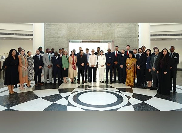 World News | Jaishankar Interacts with Participants of Professional Course for Foreign Diplomats at SSIFS