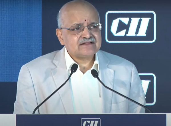 Business News | Manufacturing Sector Must Grow 15% to Contribute 25% of GDP by 2047: Niti Aayog Chief