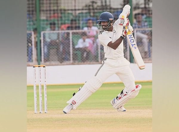 Sports News | India A Vs England Lions: Easwaran Flops, Jaiswal's Aggression Backfires; Nair, Sarfaraz Stitch Up Comeback