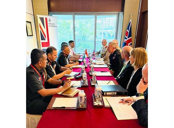 India News | CDS Gen Anil Chauhan Interacts with British Counterpart, Reinforces Defence Ties