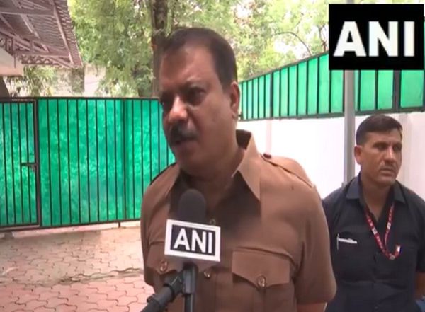 India News | Ahead of PM's Visit, MP LoP Umang Singhar Questions Govt on Women Welfare, Demands Answers on Key Schemes