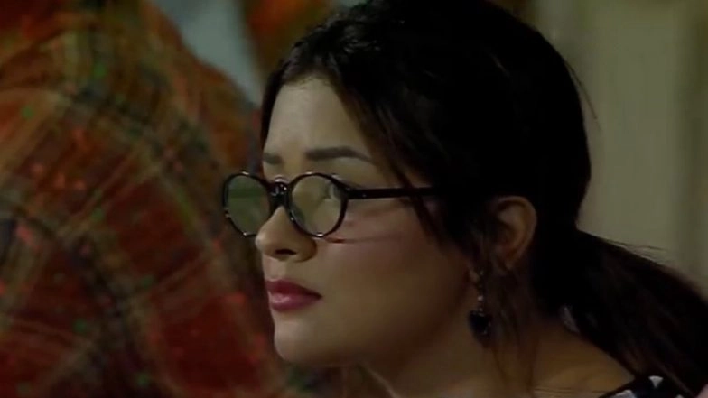 Actress Avneet Kaur Spotted in the Stands of Wankhede Stadium in Mumbai Attending MI vs GT IPL 2025 Match Amid Instagram Controversy With Virat Kohli (See Pics)