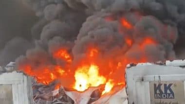 Bhiwandi Fire: Massive Blaze Engulfs Warehouse Complex in Richland Compound, 22 Godowns Gutted; Terrifying Video Surfaces