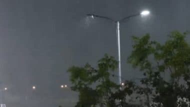 Bhubaneswar Rains: Heavy Rainfall Lashes Several Parts of Odisha's Capital City, Fire Services Cut Uprooted Trees and Clear Road (See Pics and Videos)