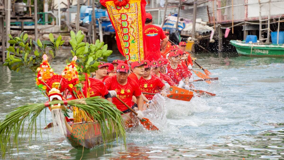 A traditional Chinese holiday, also celebrated in other Asian countries, featuring thrilling dragon boat races and the eating of zongzi (rice dumplings). A traditional Chinese holiday, also celebrated in other Asian countries, featuring thrilling dragon boat races and the eating of zongzi (rice dumplings).