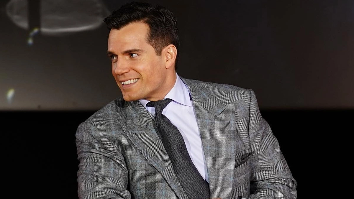 British actor best known for portraying Superman in the DC film series.