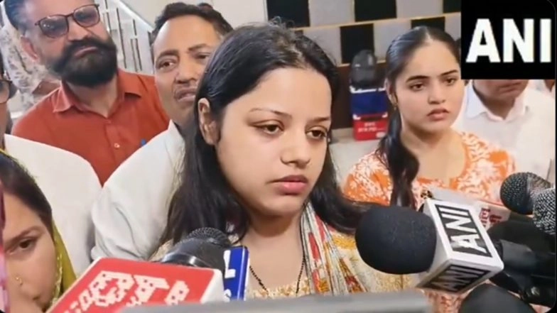 &lsquo;Hurt and Angry&rsquo;: NCW Comes Out in Support of Pahalgam Terror Attack Victim Lieutenant Vinay Narwal&rsquo;s Wife Himanshi Narwal Over Online Trolling
